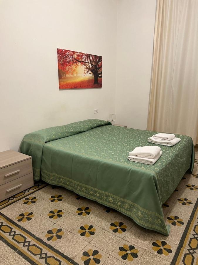 B&B San Michele A Porta Pia Рим Экстерьер фото