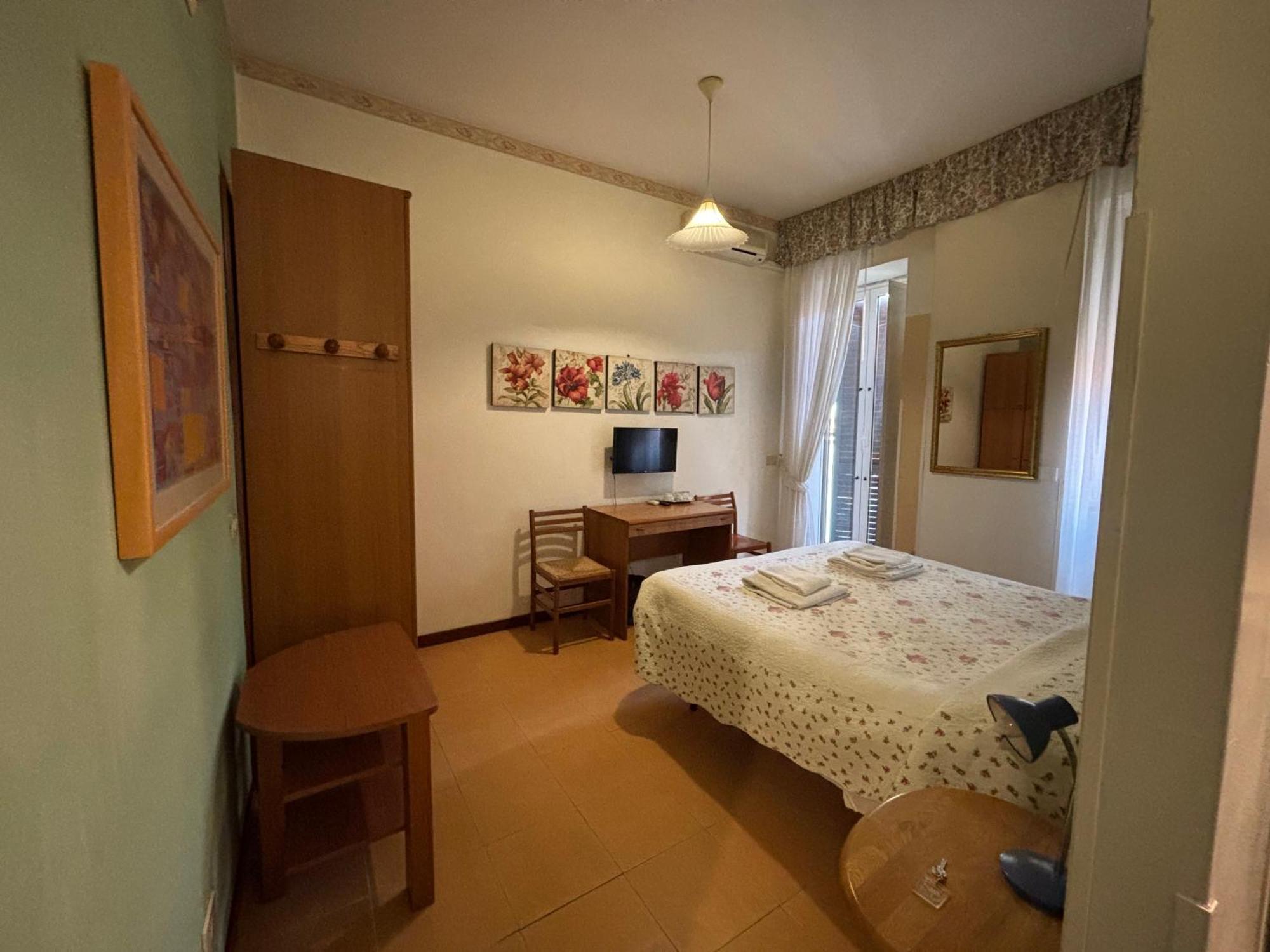 B&B San Michele A Porta Pia Рим Экстерьер фото