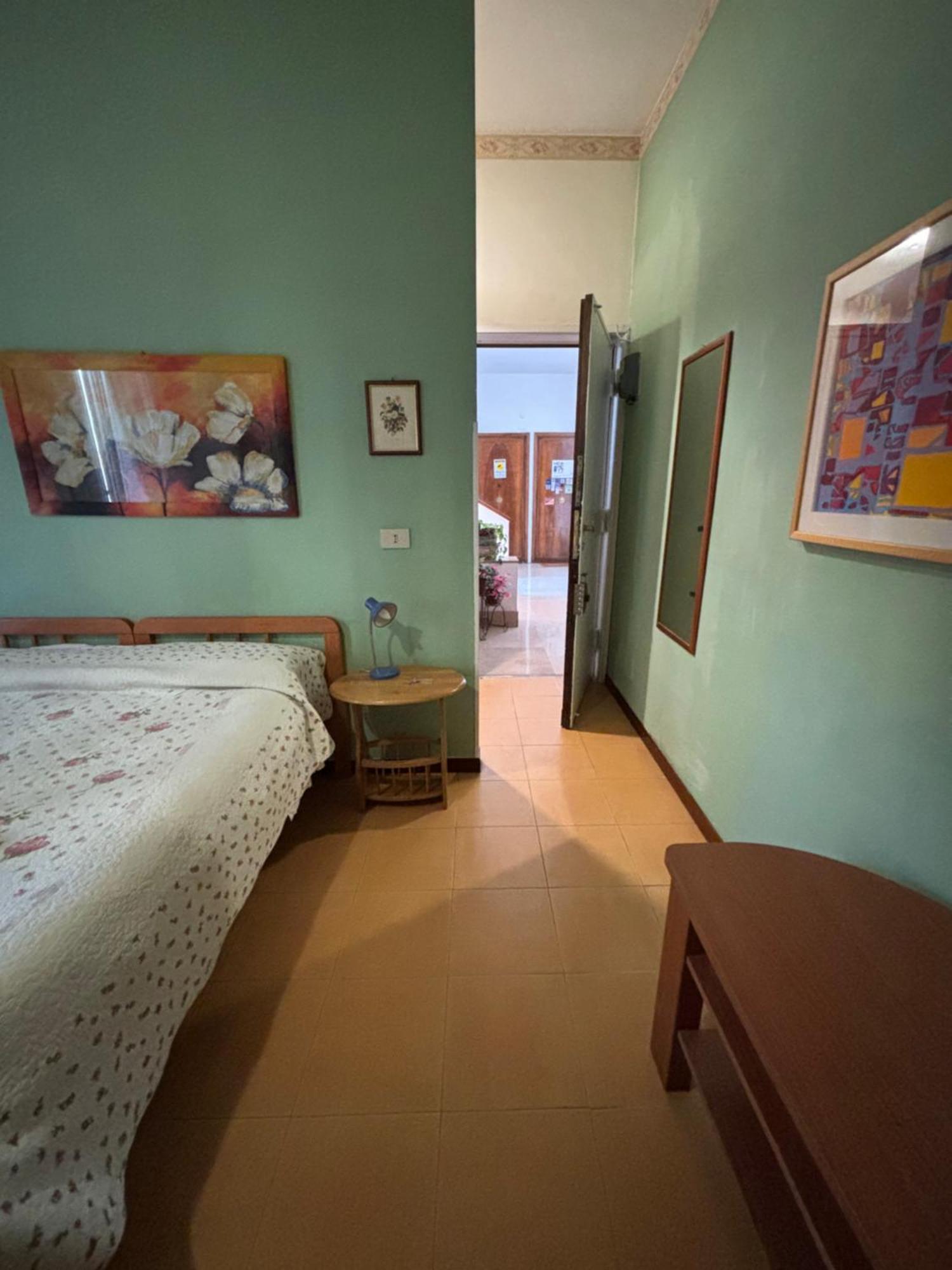 B&B San Michele A Porta Pia Рим Экстерьер фото