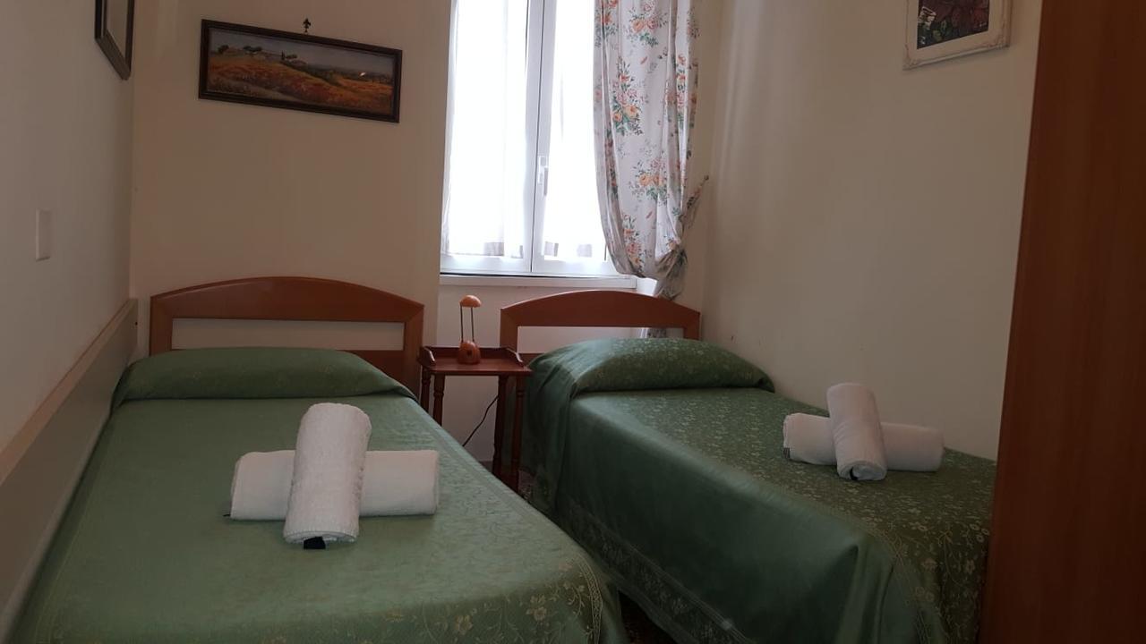 B&B San Michele A Porta Pia Рим Экстерьер фото